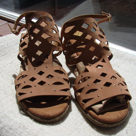 Franco Sarto Vegan leather tan wedge sandals, size 11 - Picture 2 of 6